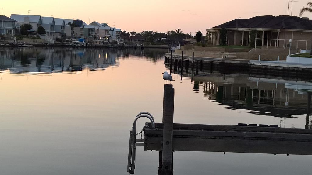 Waterside Canal Dreams Mandurah Buitenkant foto