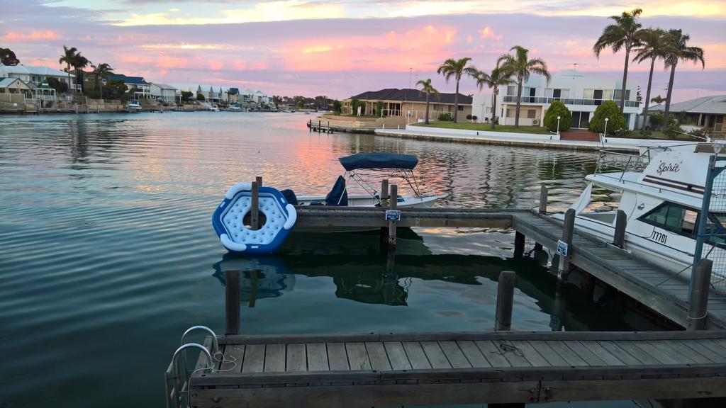 Waterside Canal Dreams Villa Mandurah Buitenkant foto