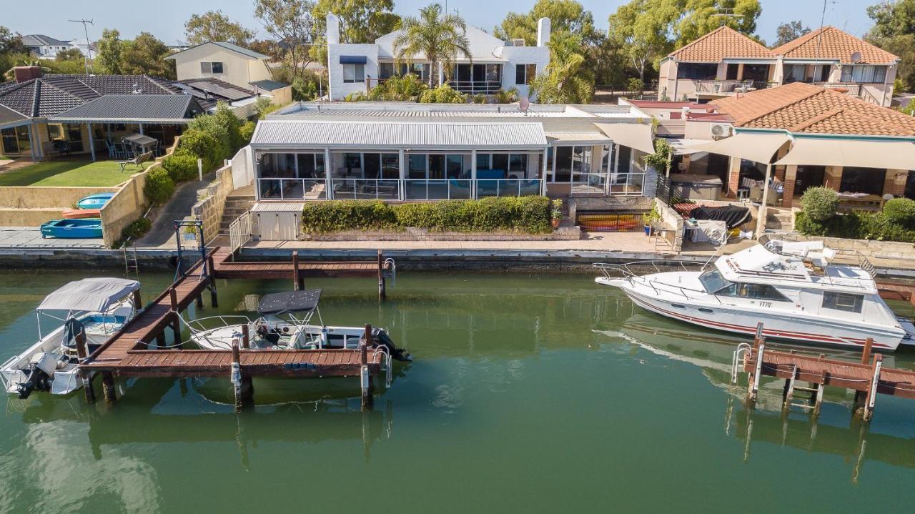 Waterside Canal Dreams Villa Mandurah Buitenkant foto